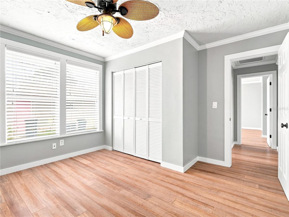 813 LIVE OAK STREET — photo 25 of 29