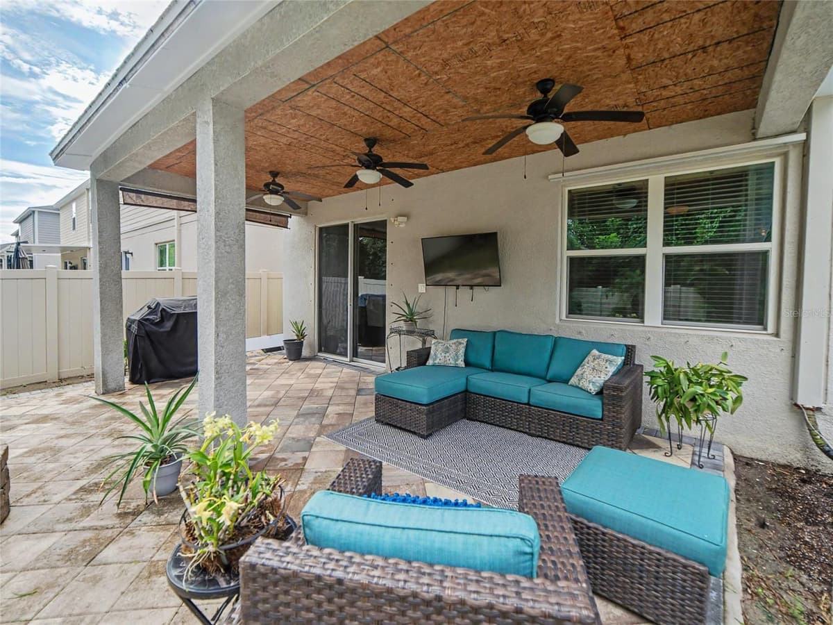 7508 SUNSHINE BRIDGE AVENUE — photo 31 of 38
