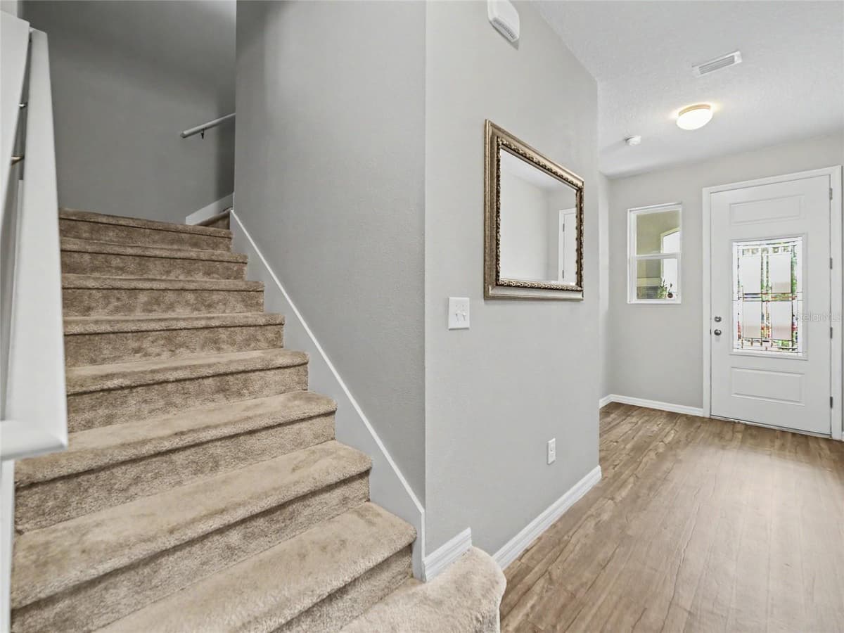 7508 SUNSHINE BRIDGE AVENUE — photo 17 of 38