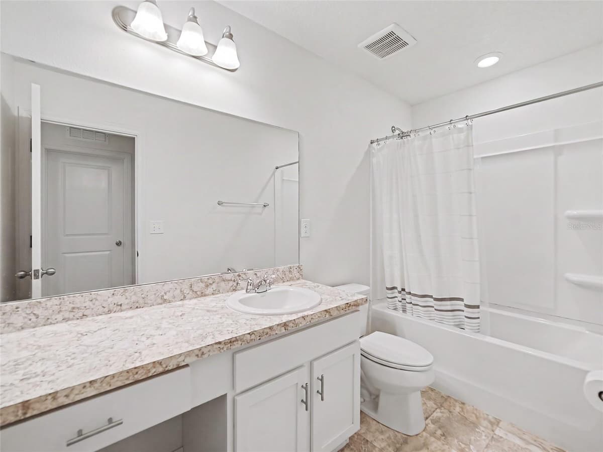 7508 SUNSHINE BRIDGE AVENUE — photo 19 of 38