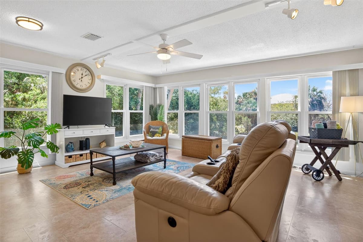 12122 GULF BREEZE COURT — photo 22 of 58