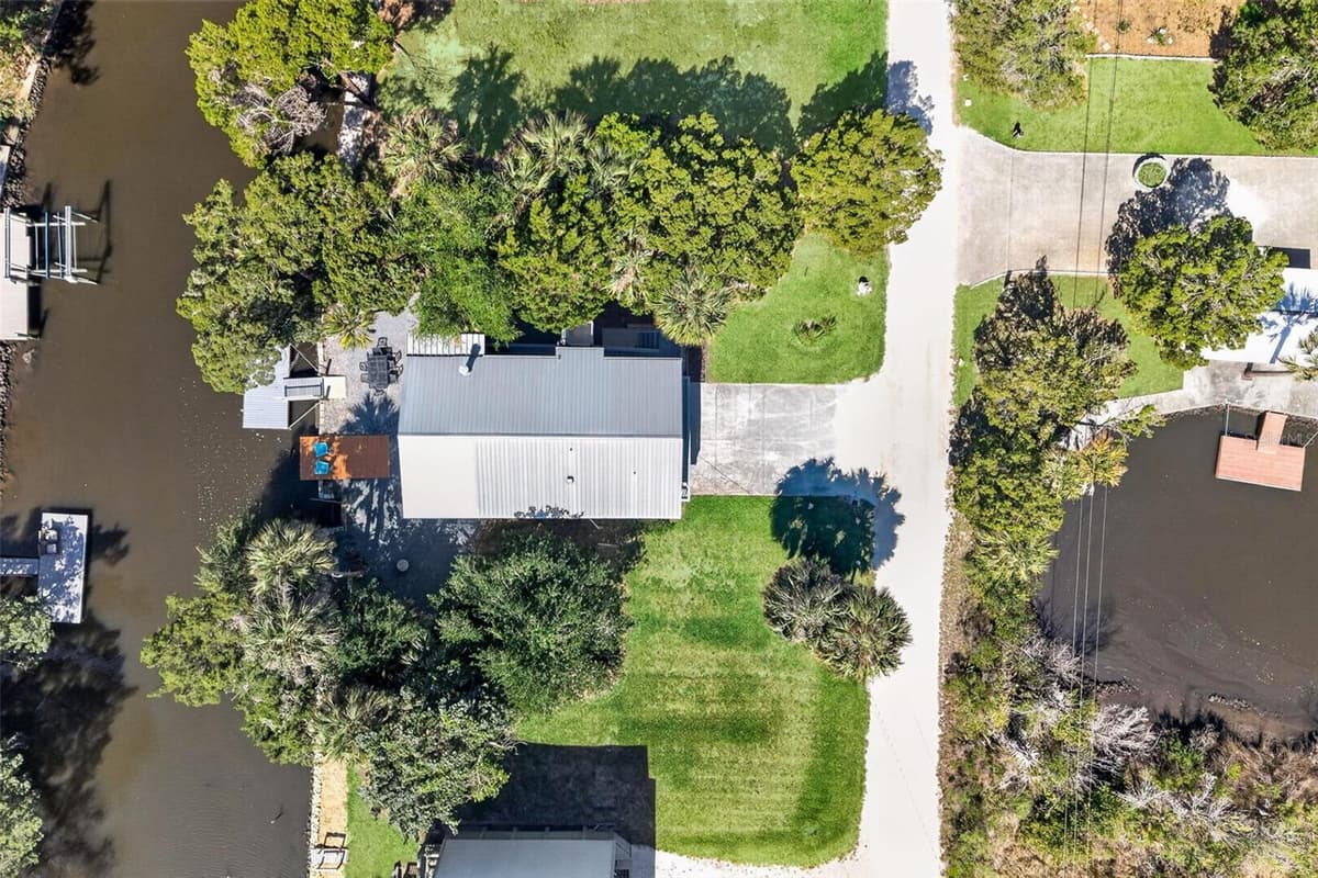 12122 GULF BREEZE COURT — photo 4 of 58