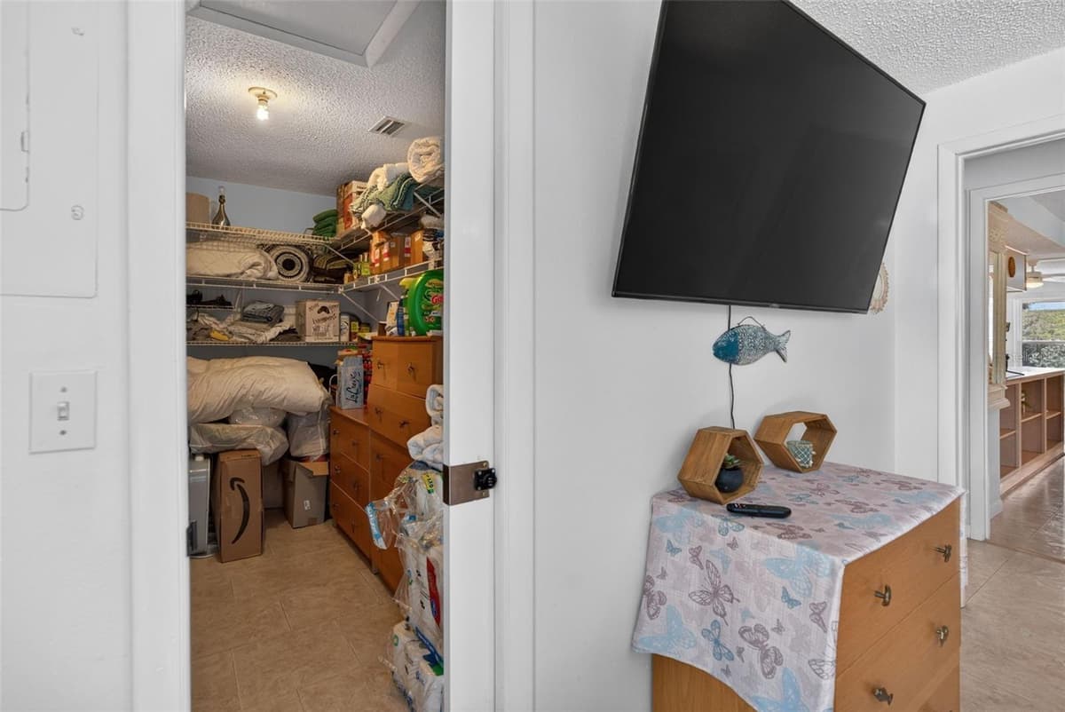 12122 GULF BREEZE COURT — photo 33 of 58
