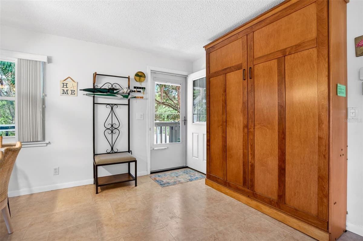12122 GULF BREEZE COURT — photo 13 of 58