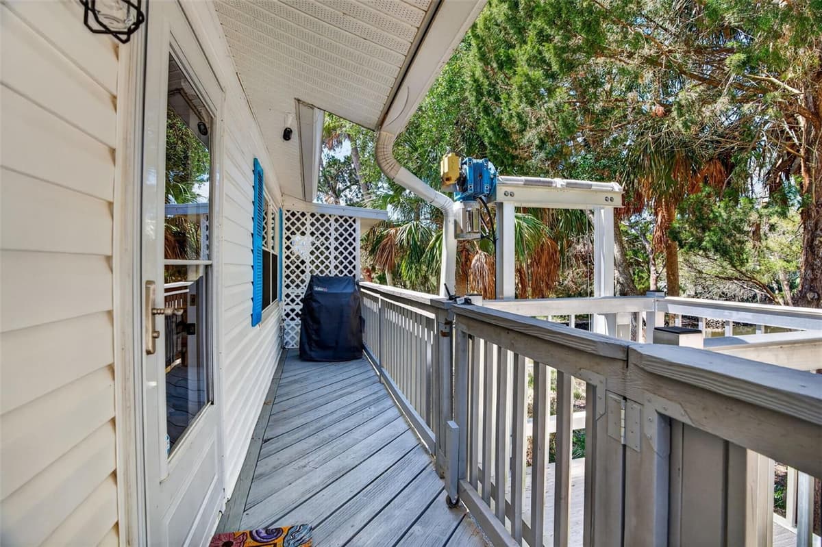 12122 GULF BREEZE COURT — photo 10 of 58