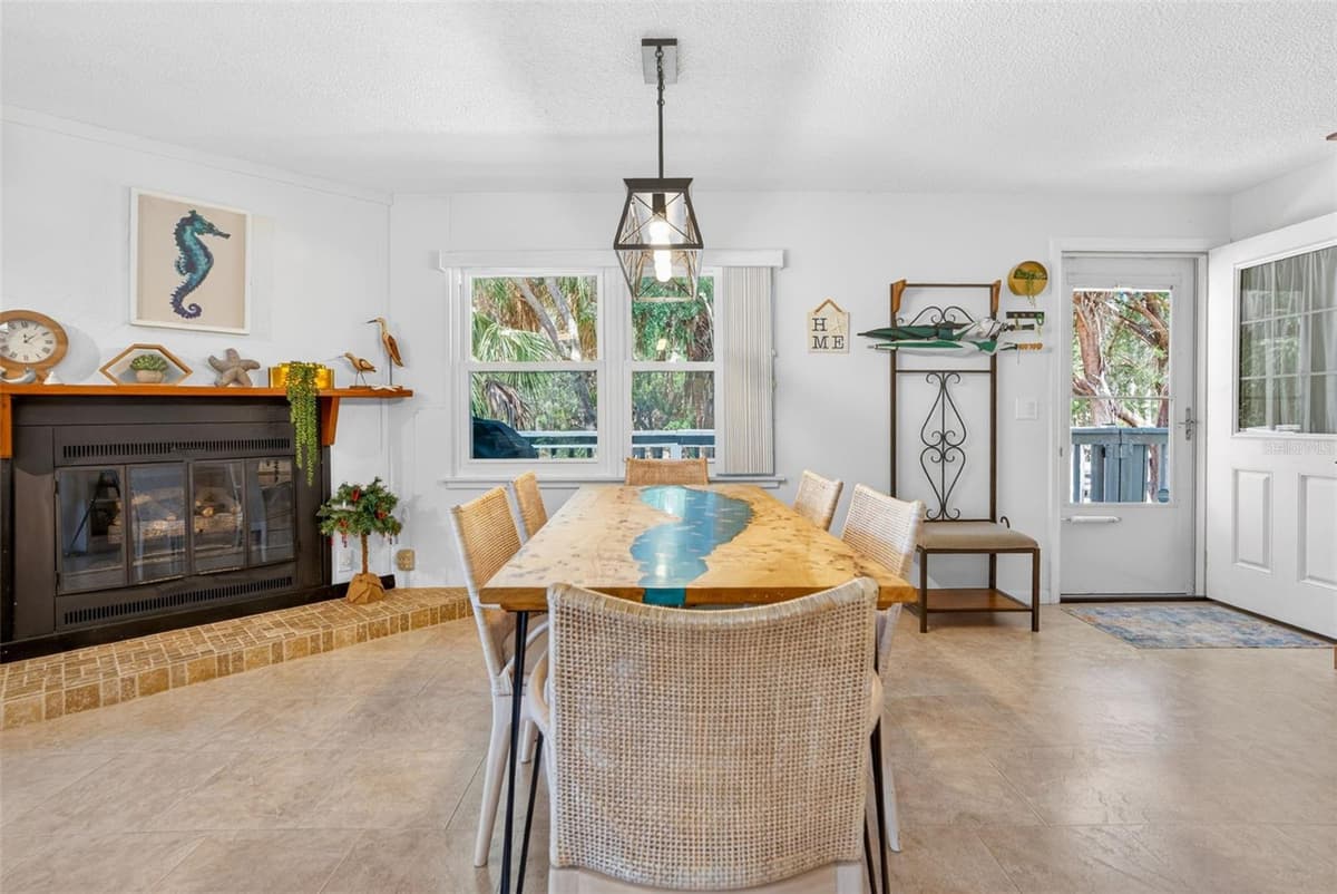 12122 GULF BREEZE COURT — photo 20 of 58