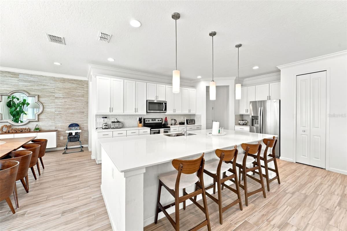 3841 SONOMA BOULEVARD — photo 14 of 41