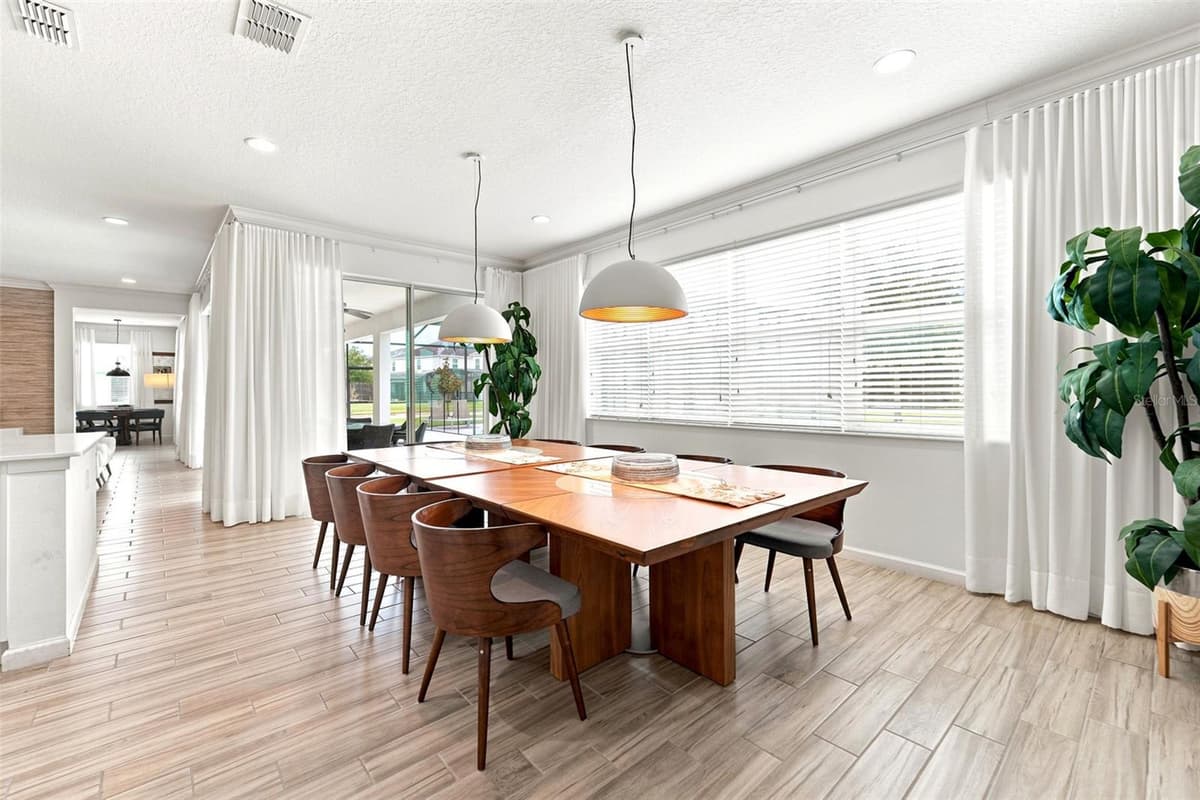 3841 SONOMA BOULEVARD — photo 15 of 41
