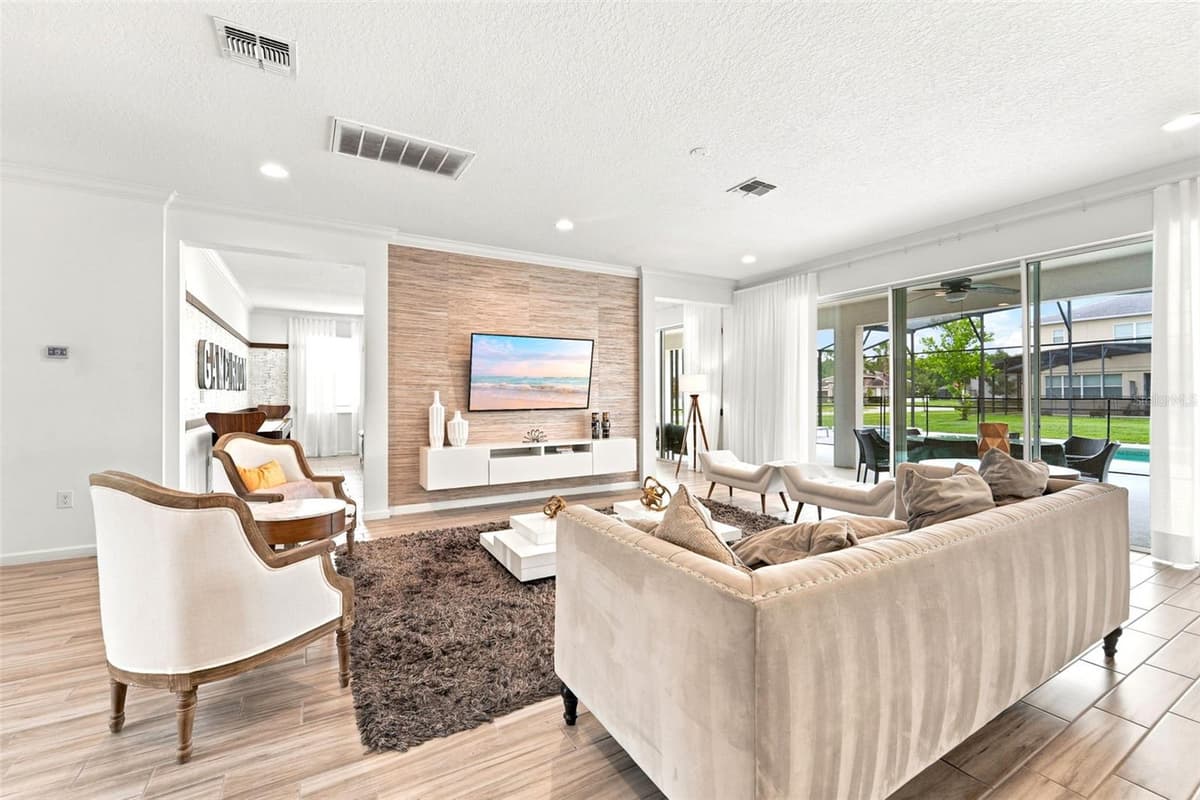 3841 SONOMA BOULEVARD — photo 11 of 41