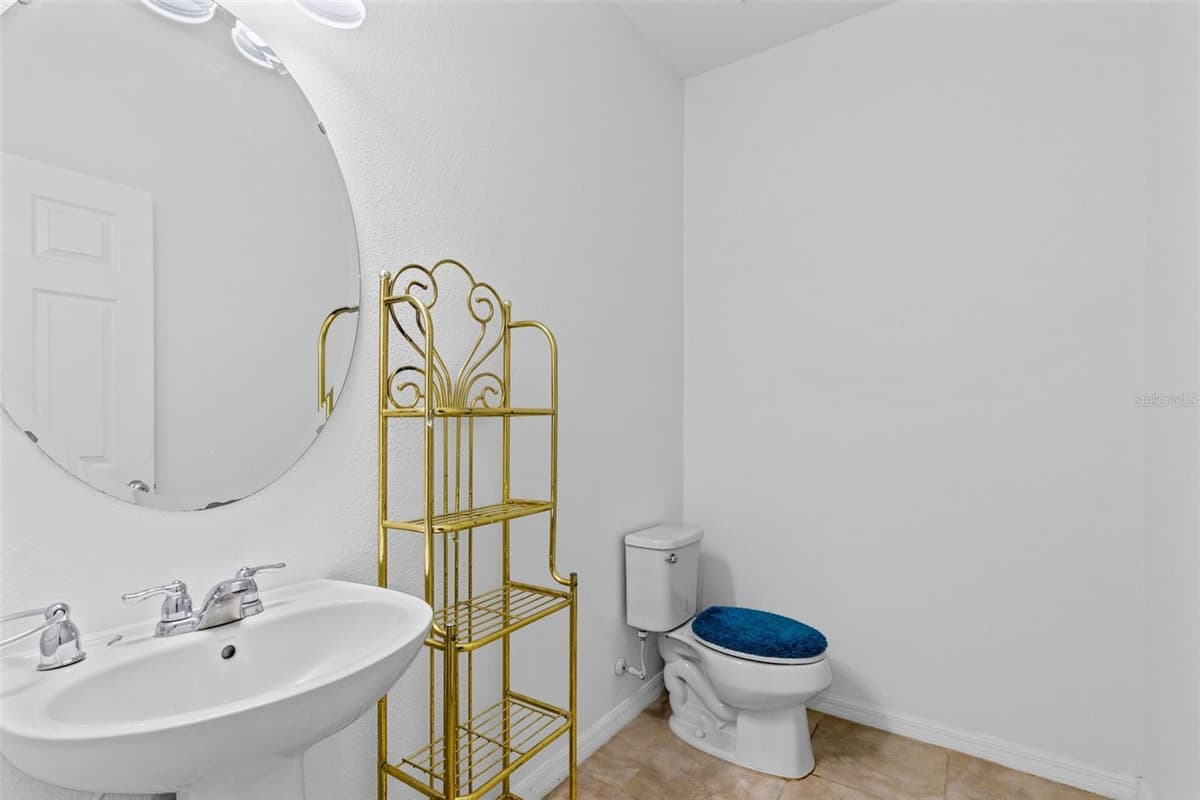 3624 VEGA CREEK DRIVE — photo 11 of 33