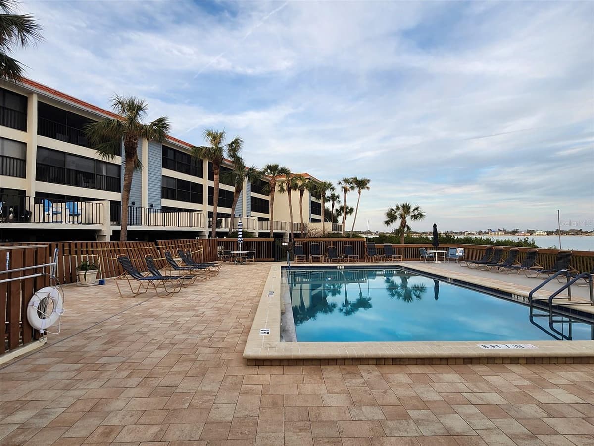 1401 BEACH ROAD — photo 43 of 50