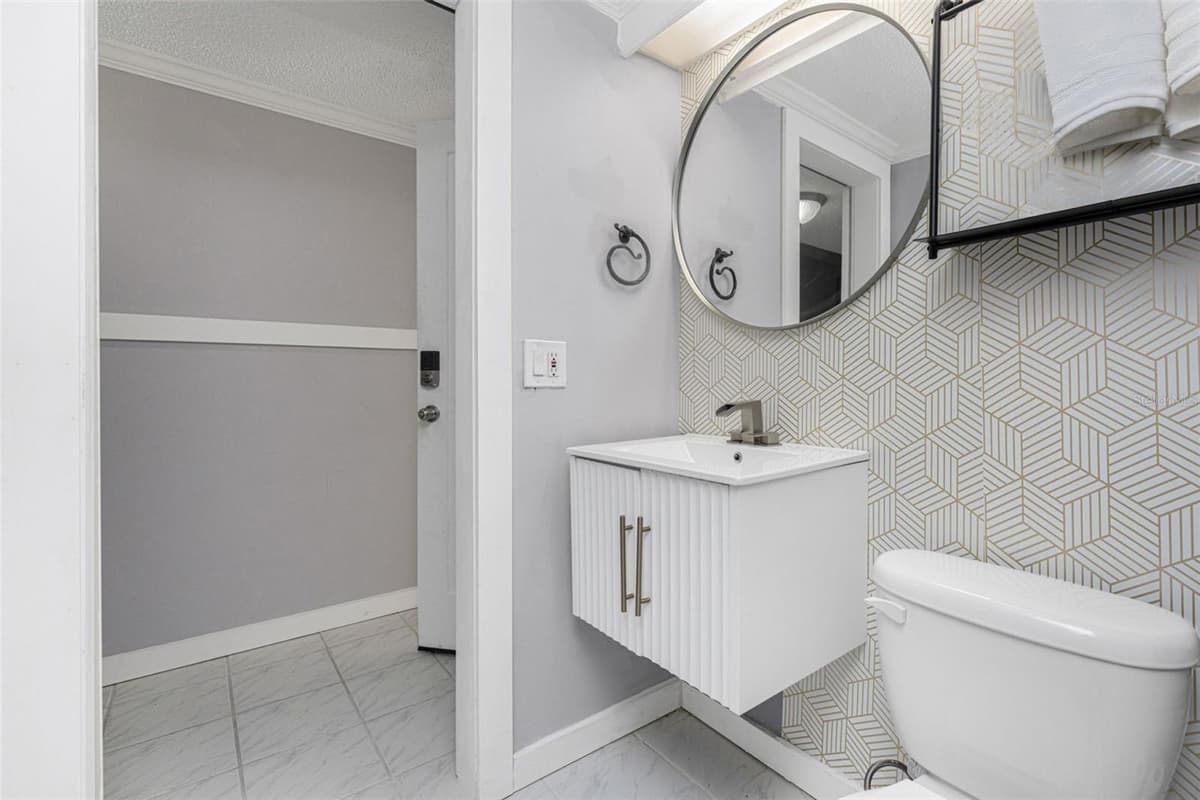 1401 BEACH ROAD — photo 37 of 50