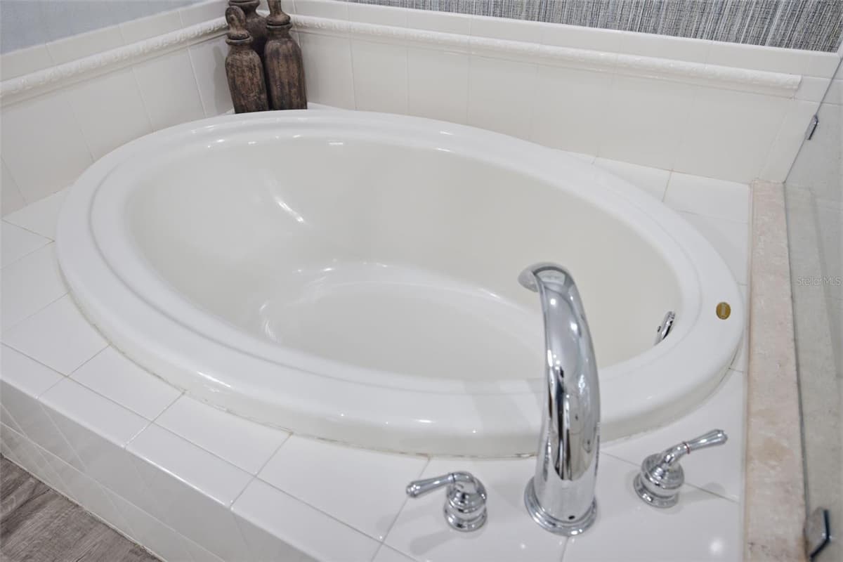 3004 MARBLE CREST DRIVE — photo 31 of 77