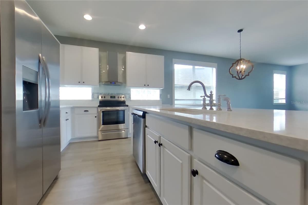 2416 SABASTIAN STREET — photo 7 of 21