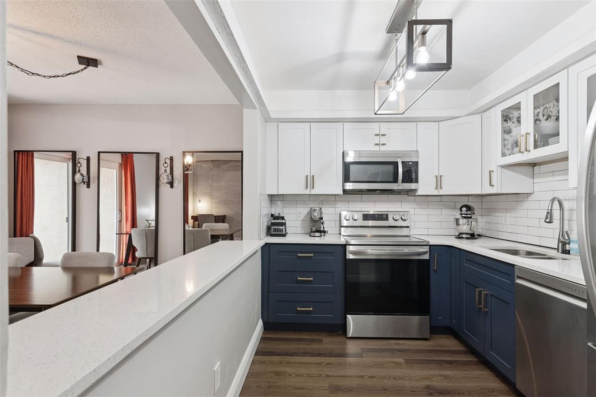 820 PARK LAKE CIRCLE — photo 11 of 28