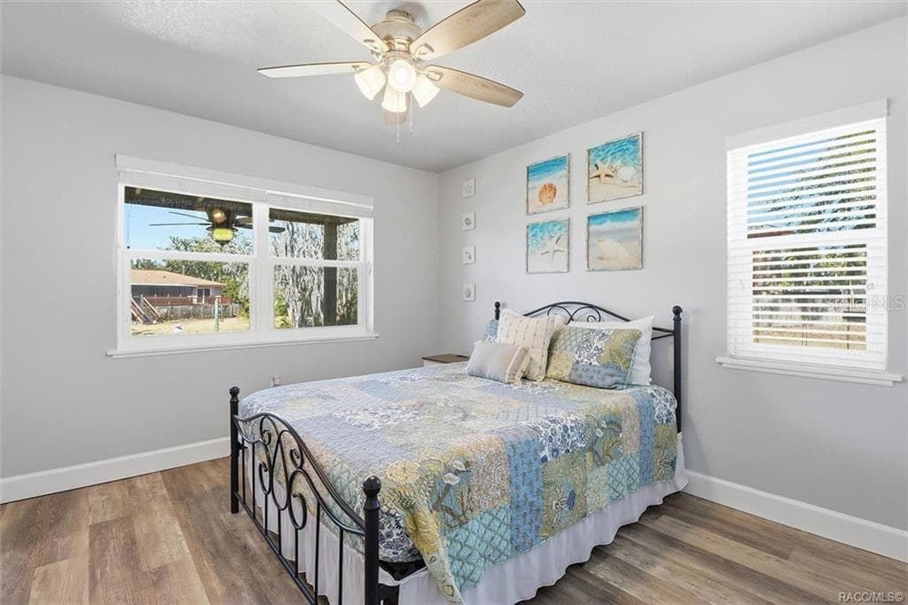 9205 HARBOR ISLE COURT — photo 32 of 57