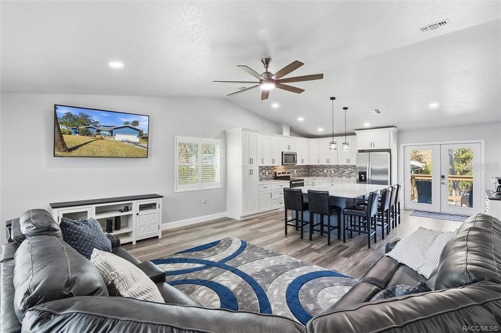 9205 HARBOR ISLE COURT — photo 12 of 57