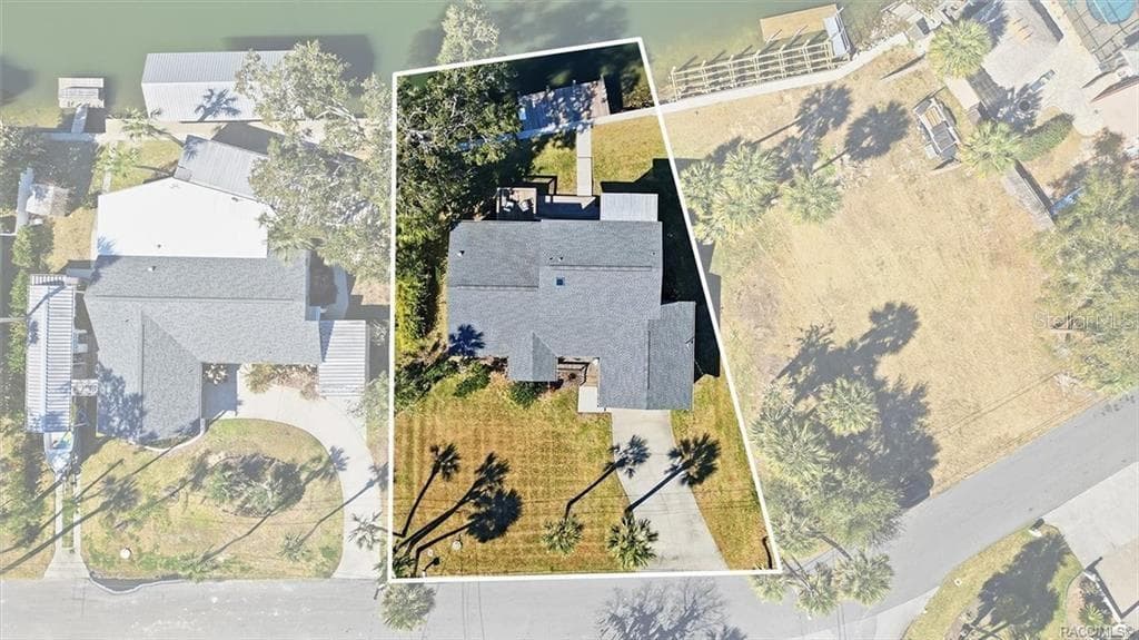 9205 HARBOR ISLE COURT — photo 2 of 57