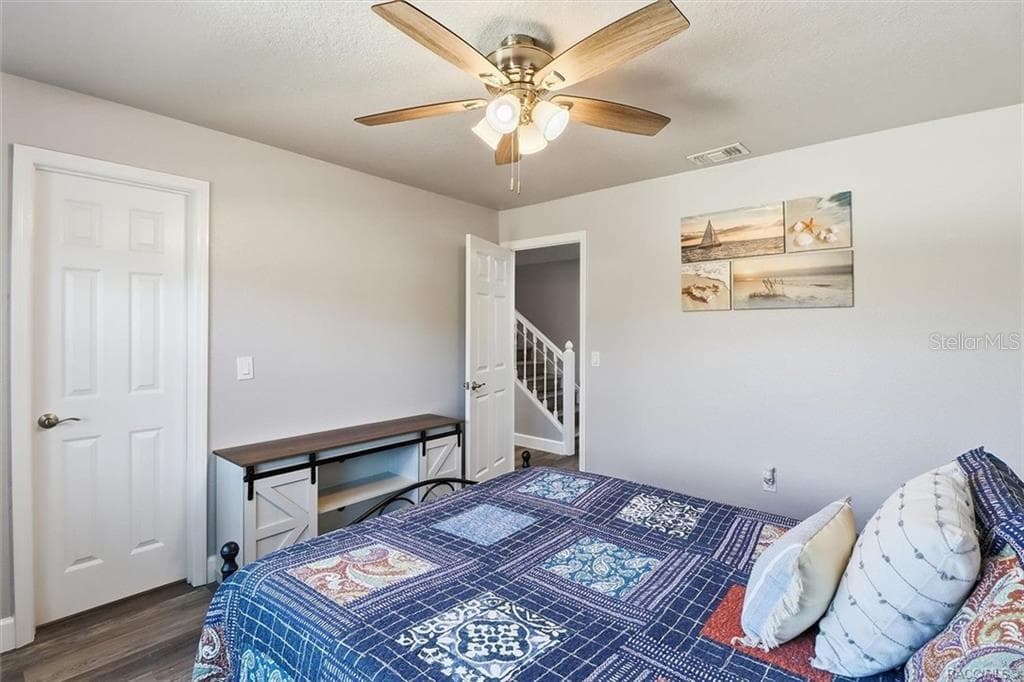 9205 HARBOR ISLE COURT — photo 35 of 57