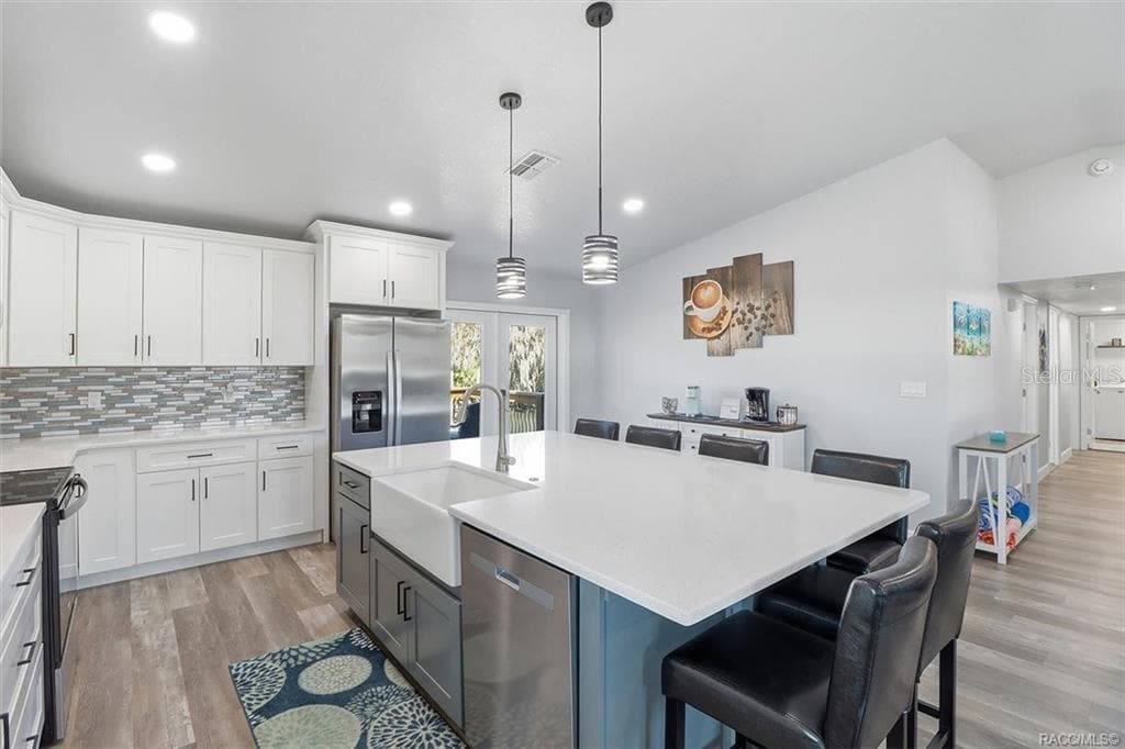 9205 HARBOR ISLE COURT — photo 18 of 57