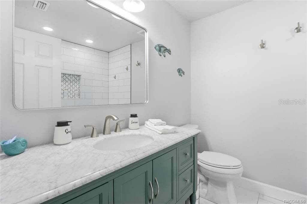 9205 HARBOR ISLE COURT — photo 36 of 57