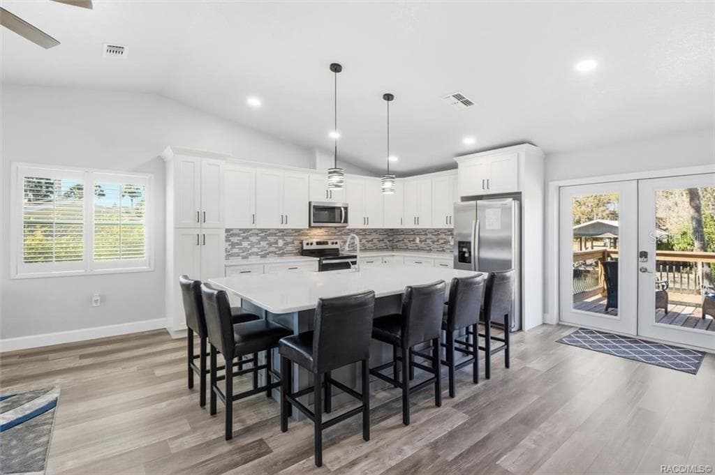 9205 HARBOR ISLE COURT — photo 16 of 57