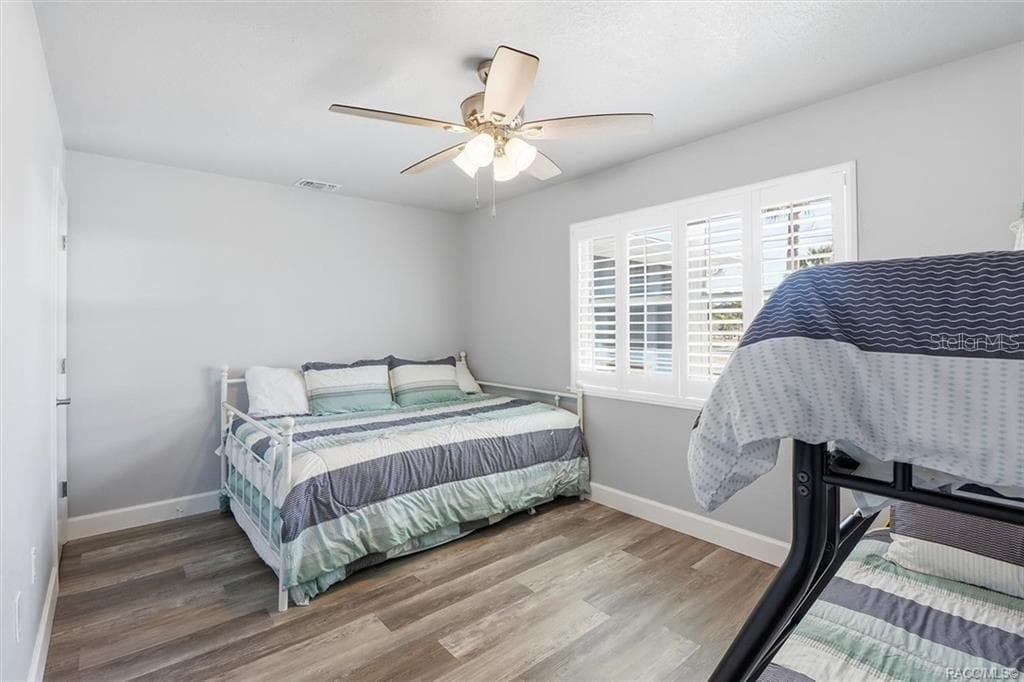 9205 HARBOR ISLE COURT — photo 30 of 57