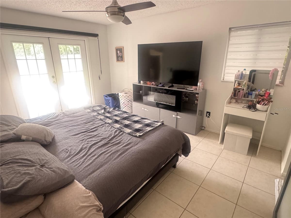 304 SHADOW OAK DRIVE — photo 26 of 50