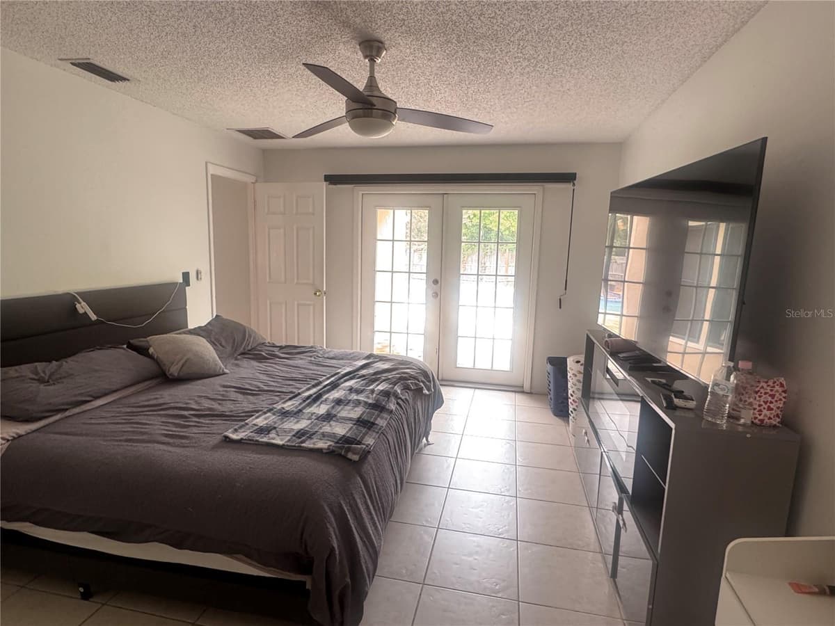 304 SHADOW OAK DRIVE — photo 22 of 50