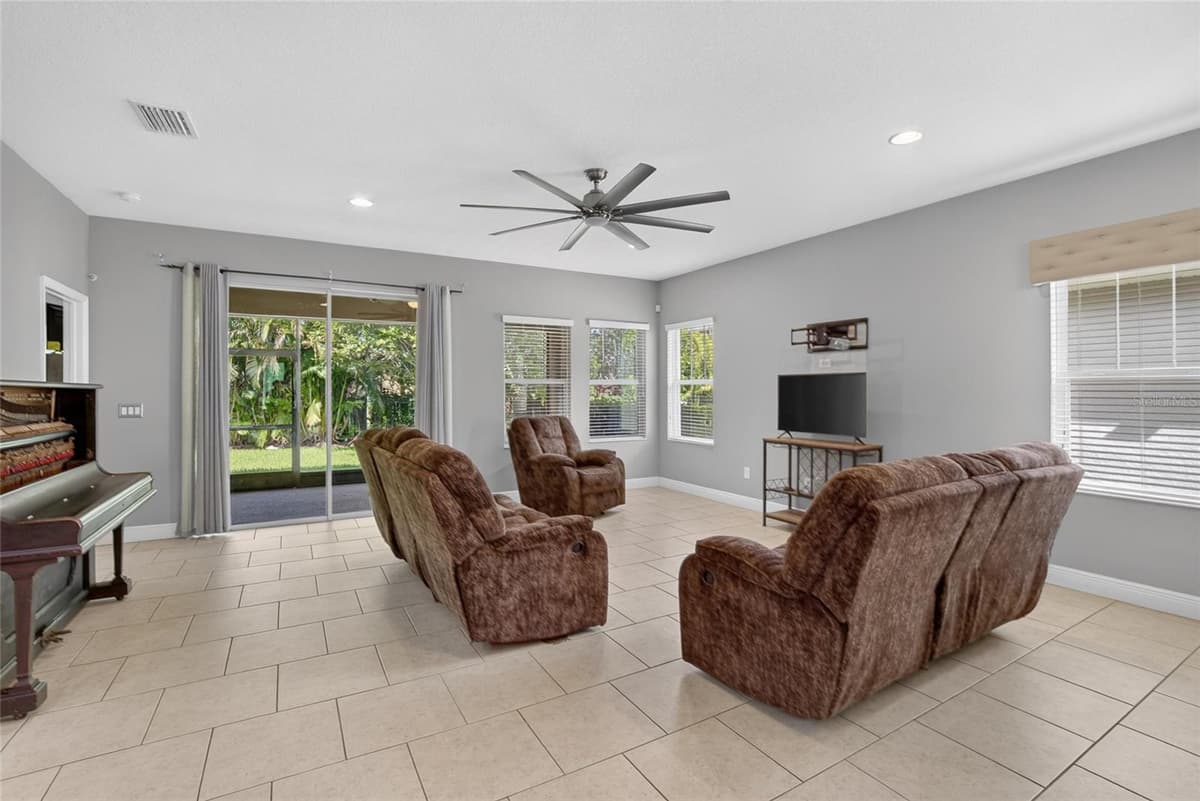7029 OLD BENTON DRIVE — photo 24 of 58
