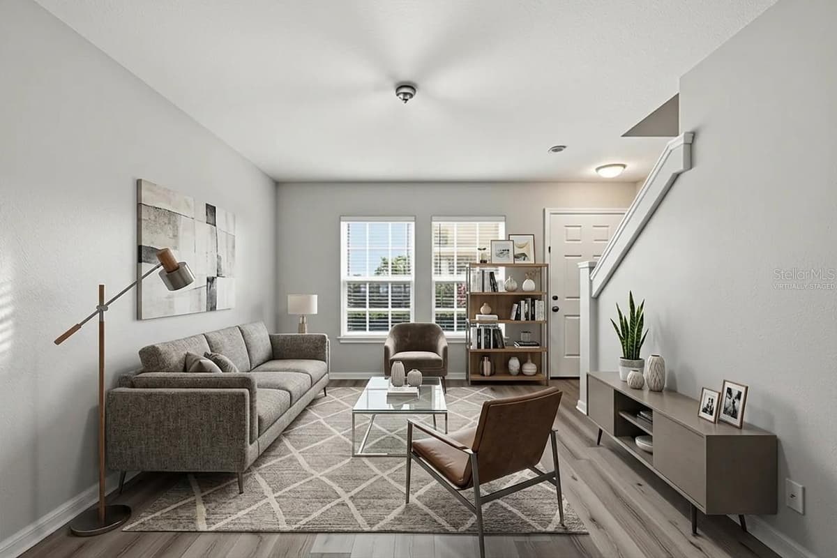 13157 THOROUGHBRED LOOP — photo 3 of 39