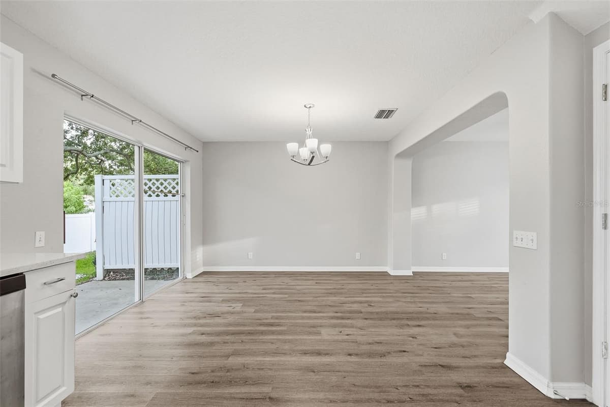 13157 THOROUGHBRED LOOP — photo 18 of 39