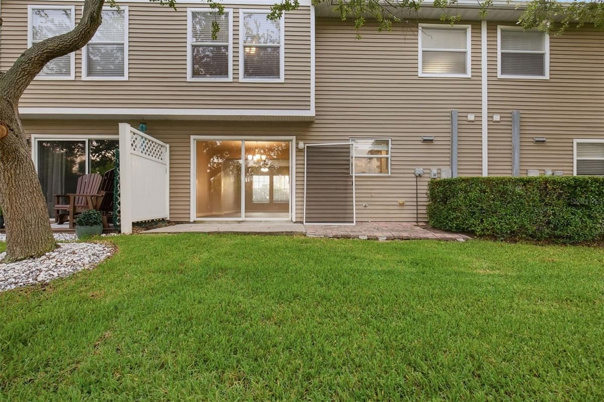 13157 THOROUGHBRED LOOP — photo 36 of 39