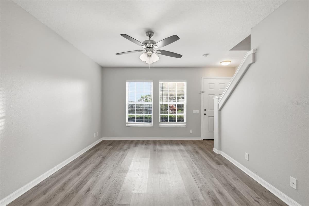 13157 THOROUGHBRED LOOP — photo 8 of 39