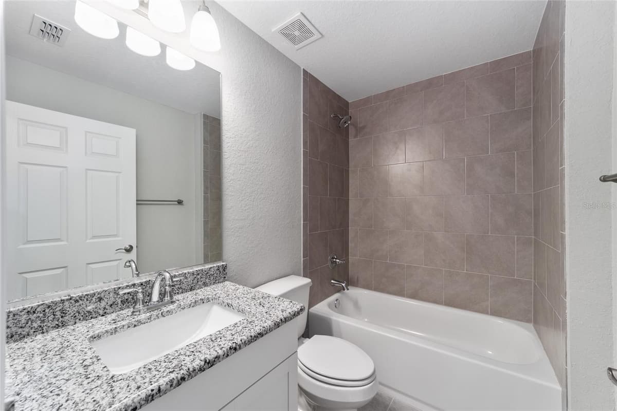 3617 BREEZY POINT DR — photo 12 of 18