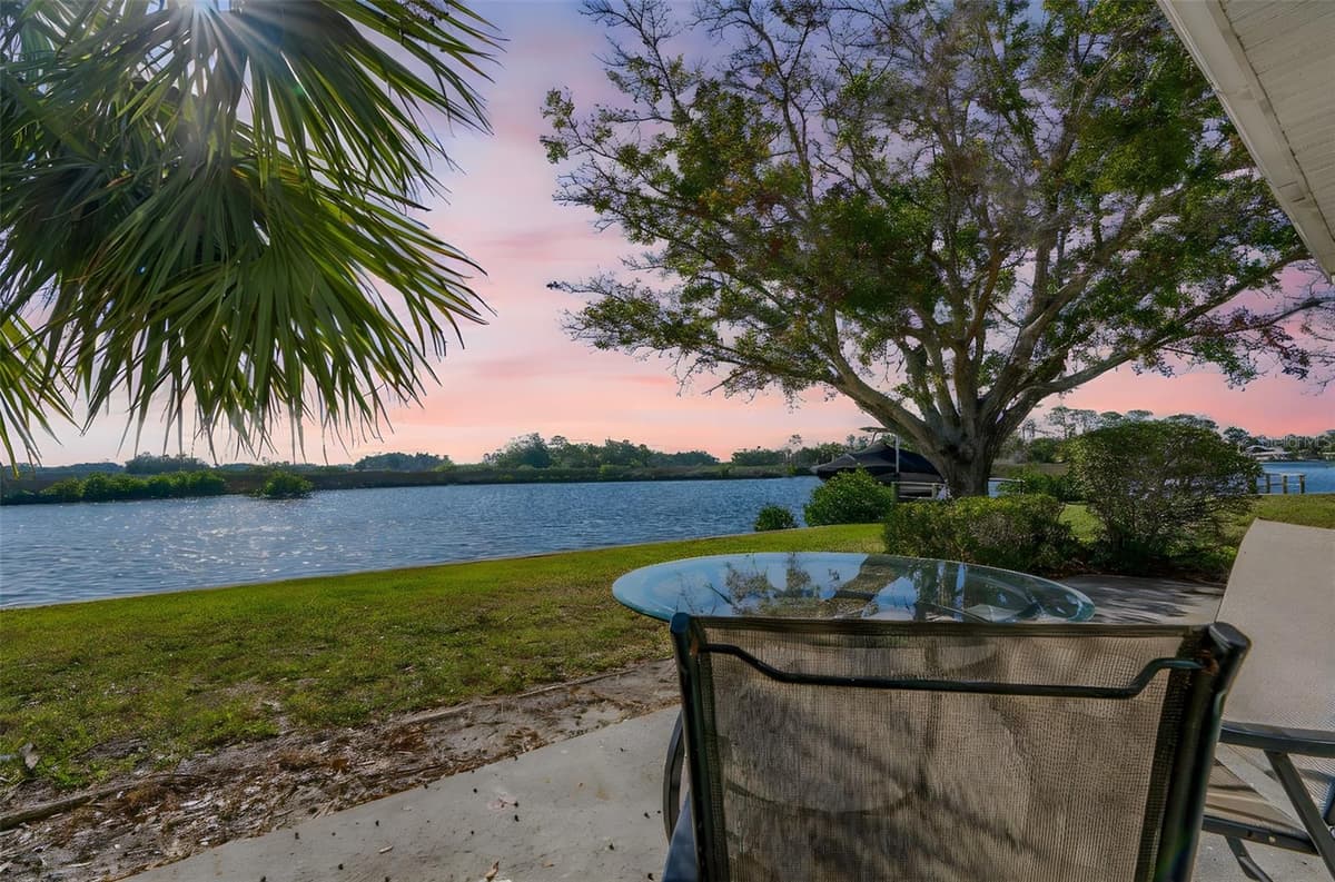 11568 BAYSHORE DRIVE — photo 42 of 46