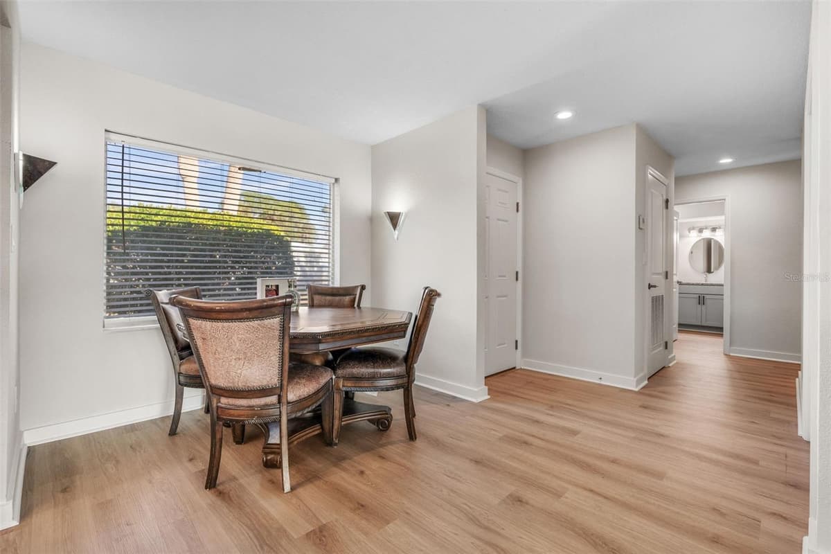 11568 BAYSHORE DRIVE — photo 10 of 46