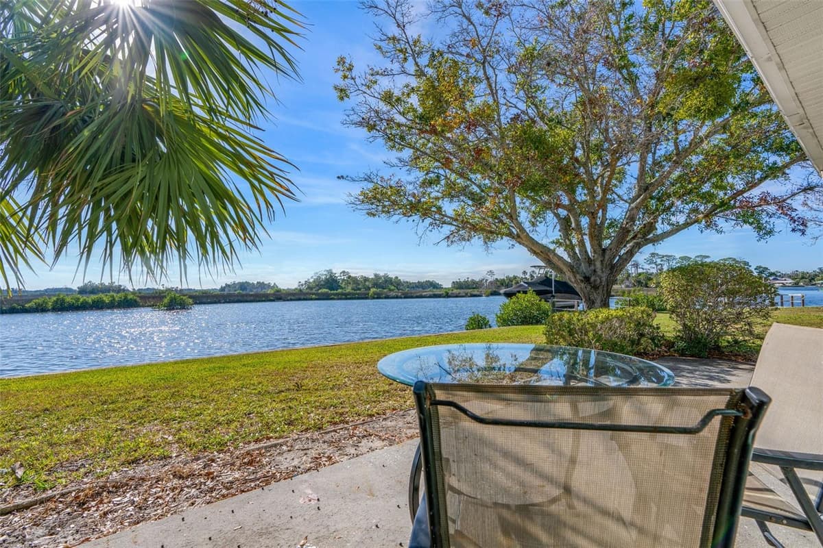 11568 BAYSHORE DRIVE — photo 41 of 46