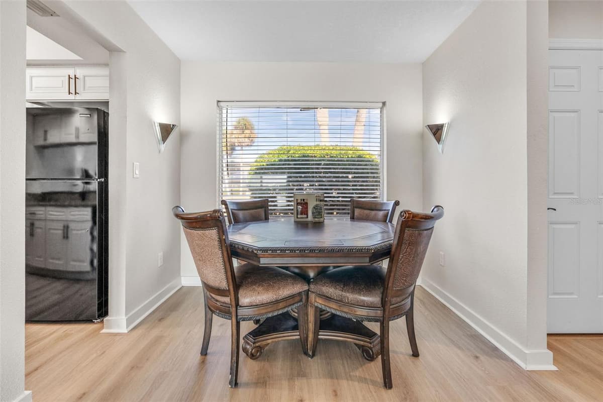 11568 BAYSHORE DRIVE — photo 18 of 46