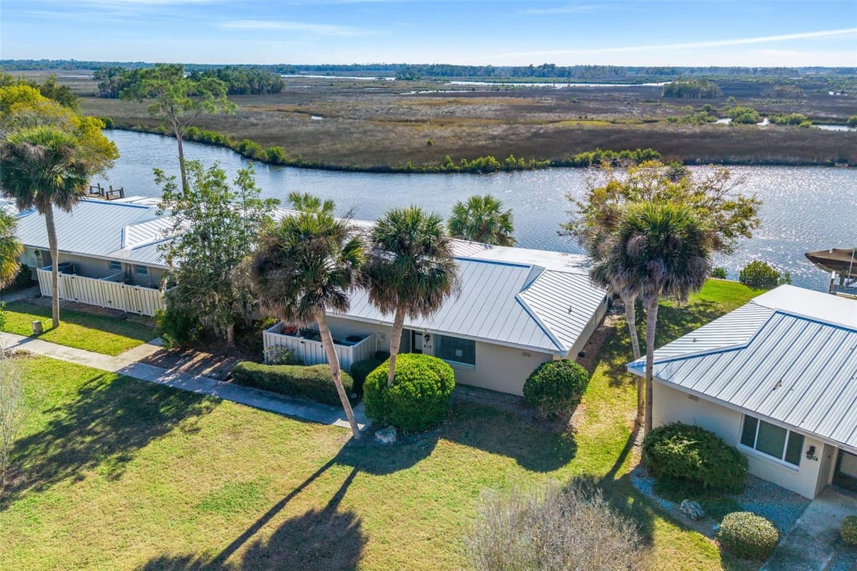 11568 BAYSHORE DRIVE — photo 44 of 46