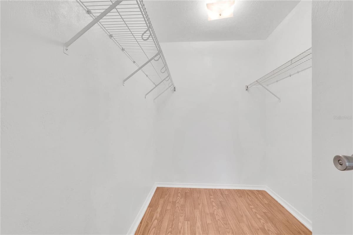 623 PARQUE DRIVE — photo 14 of 29