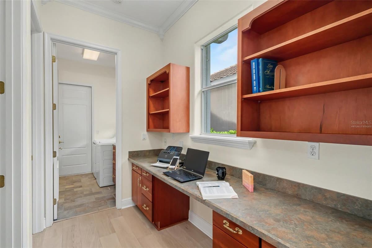 522 NEWHALL LANE — photo 17 of 20