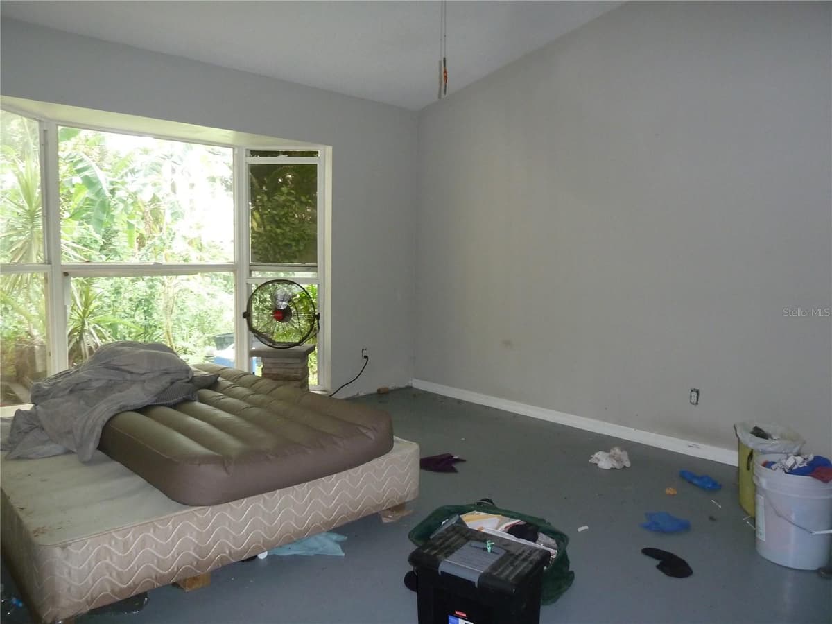 5 JUPITER AVENUE — photo 12 of 18