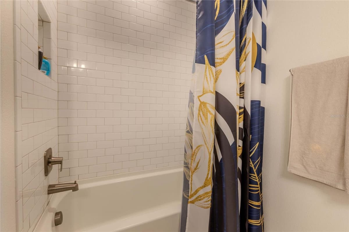 3023 BERMUDA SLOOP CIRCLE — photo 36 of 76