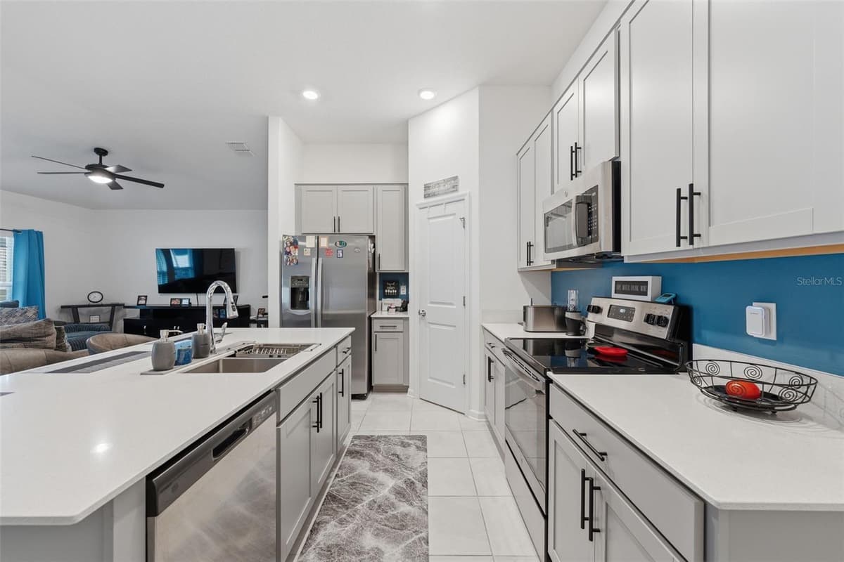 412 ADAMS ALE PLACE — photo 17 of 39