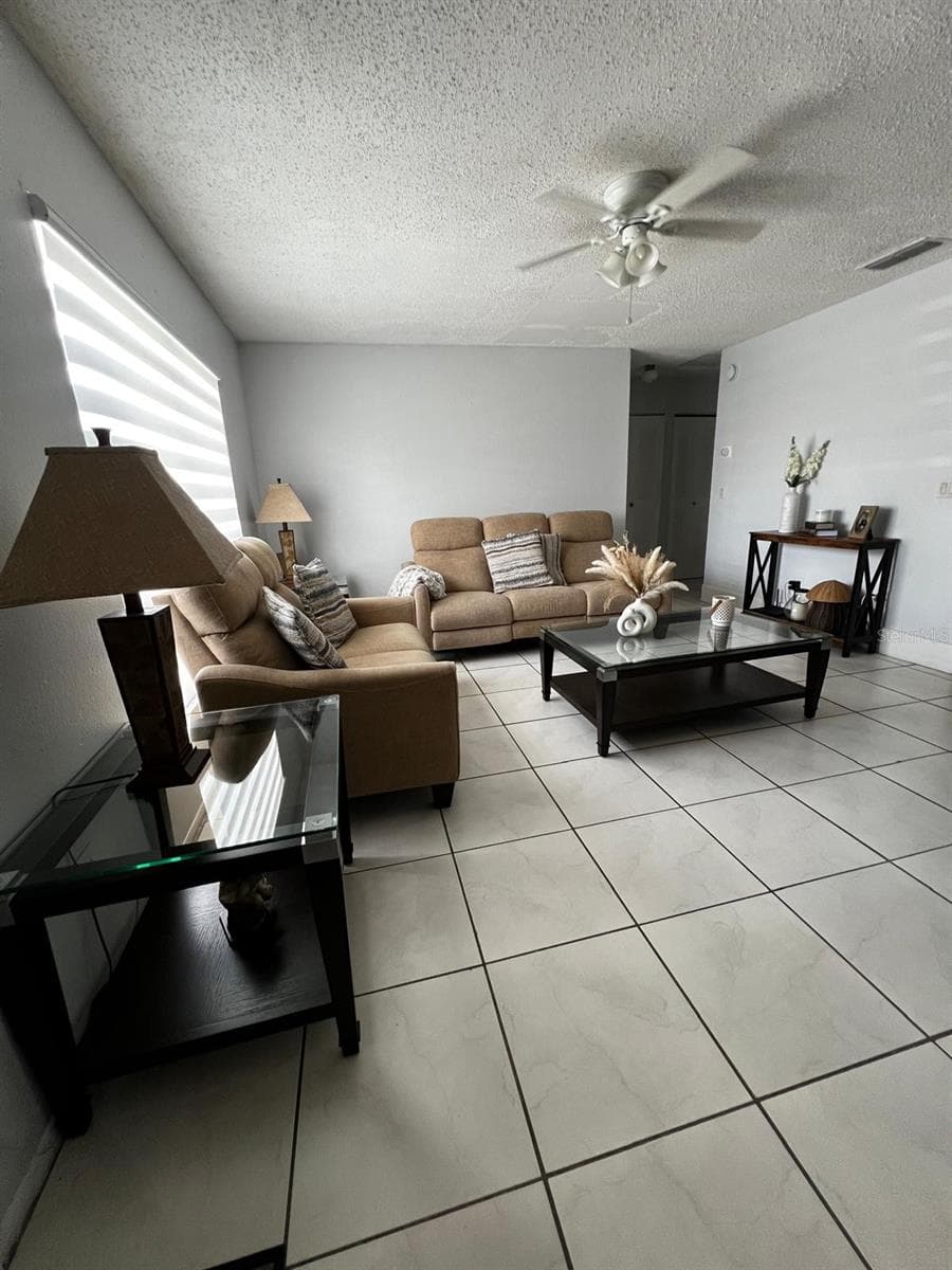 26 LAS PALMAS WAY — photo 2 of 26