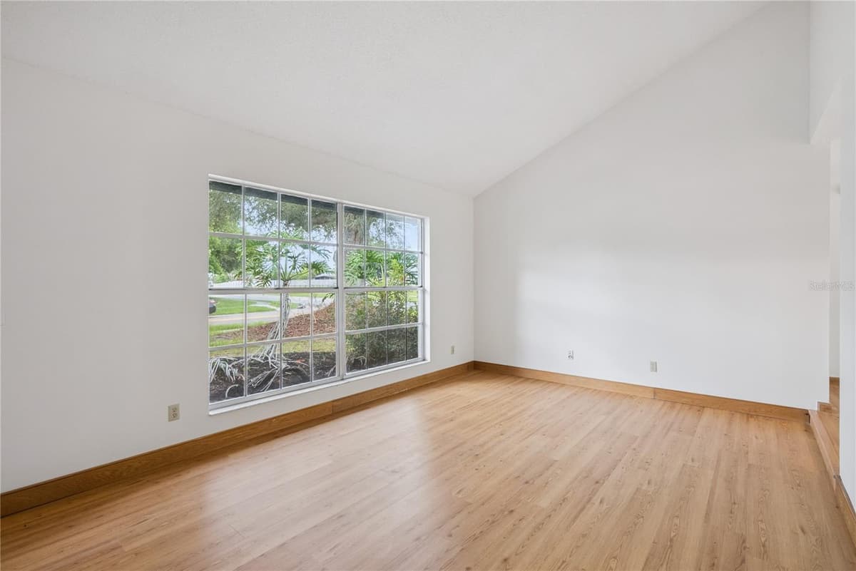 1298 MADELENA AVENUE — photo 3 of 20