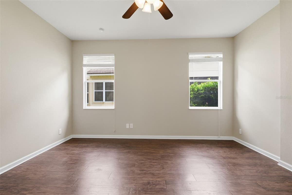 207 MANOR VIEW LANE — photo 17 of 33