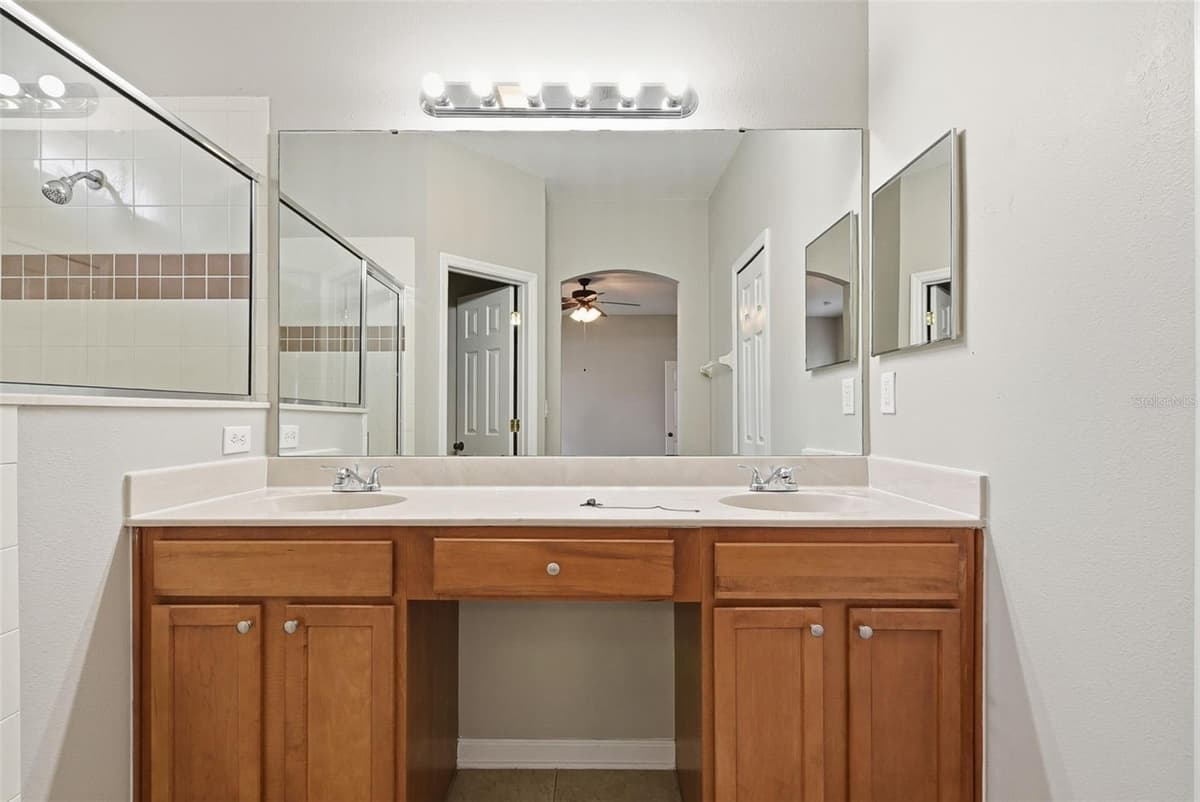207 MANOR VIEW LANE — photo 25 of 33