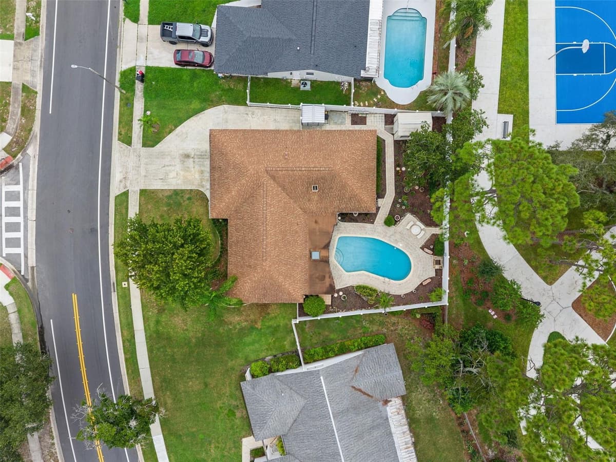 1391 AVALON BOULEVARD — photo 36 of 40
